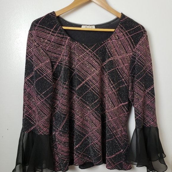 Women's Dress Top with Flared Sleeves - Picture 1 of 4